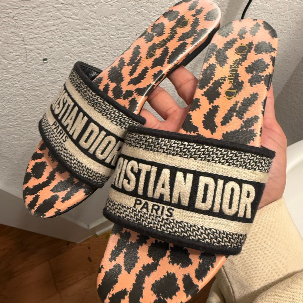 Christian Dior 'Dway' Slide Sandals in Peach Leopard Size 38 Leather cheetah
